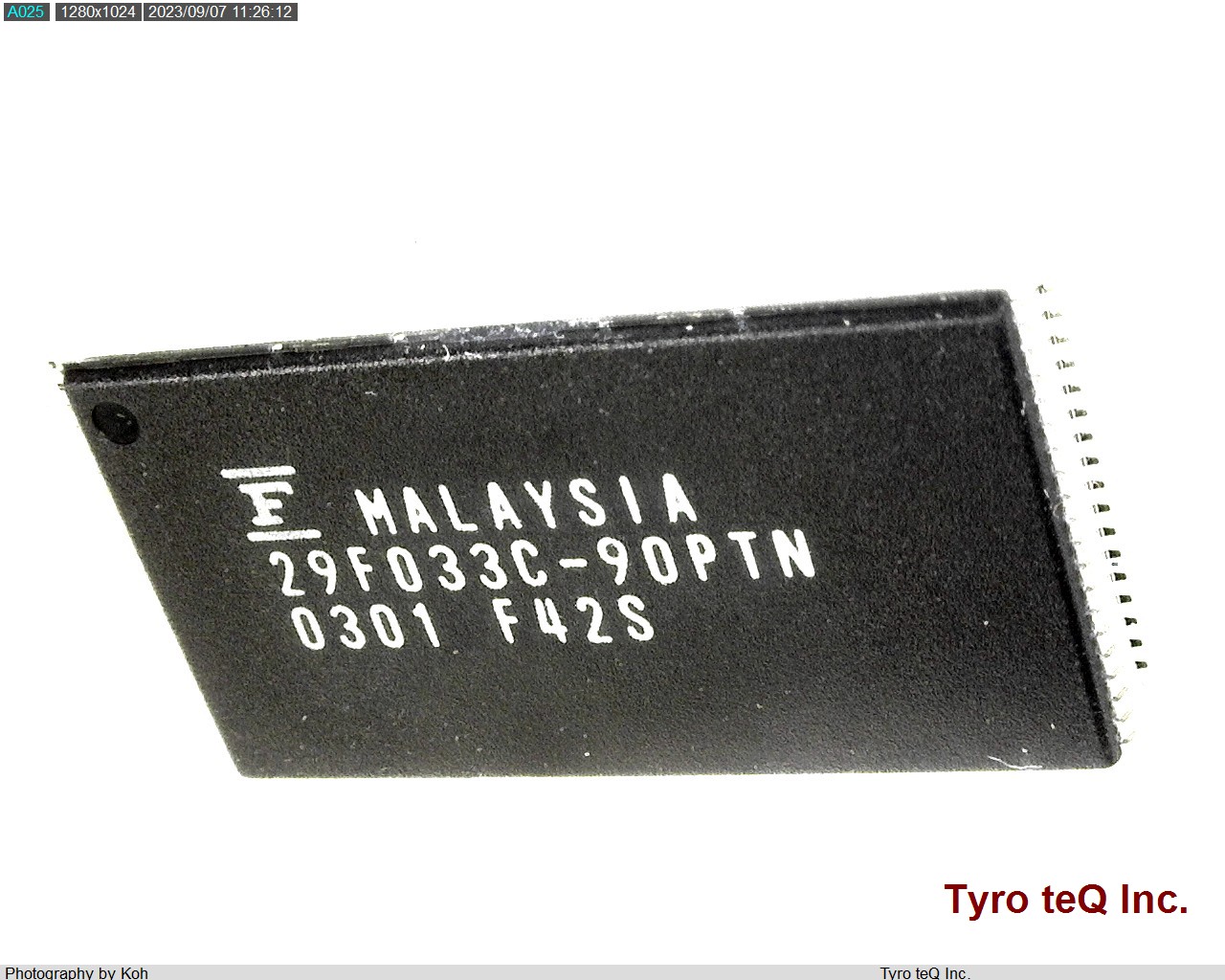 MBM29F033C-90PTN