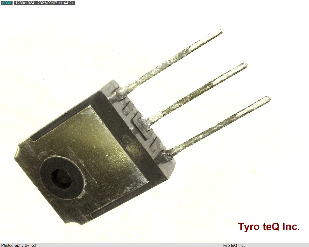 2SK1056