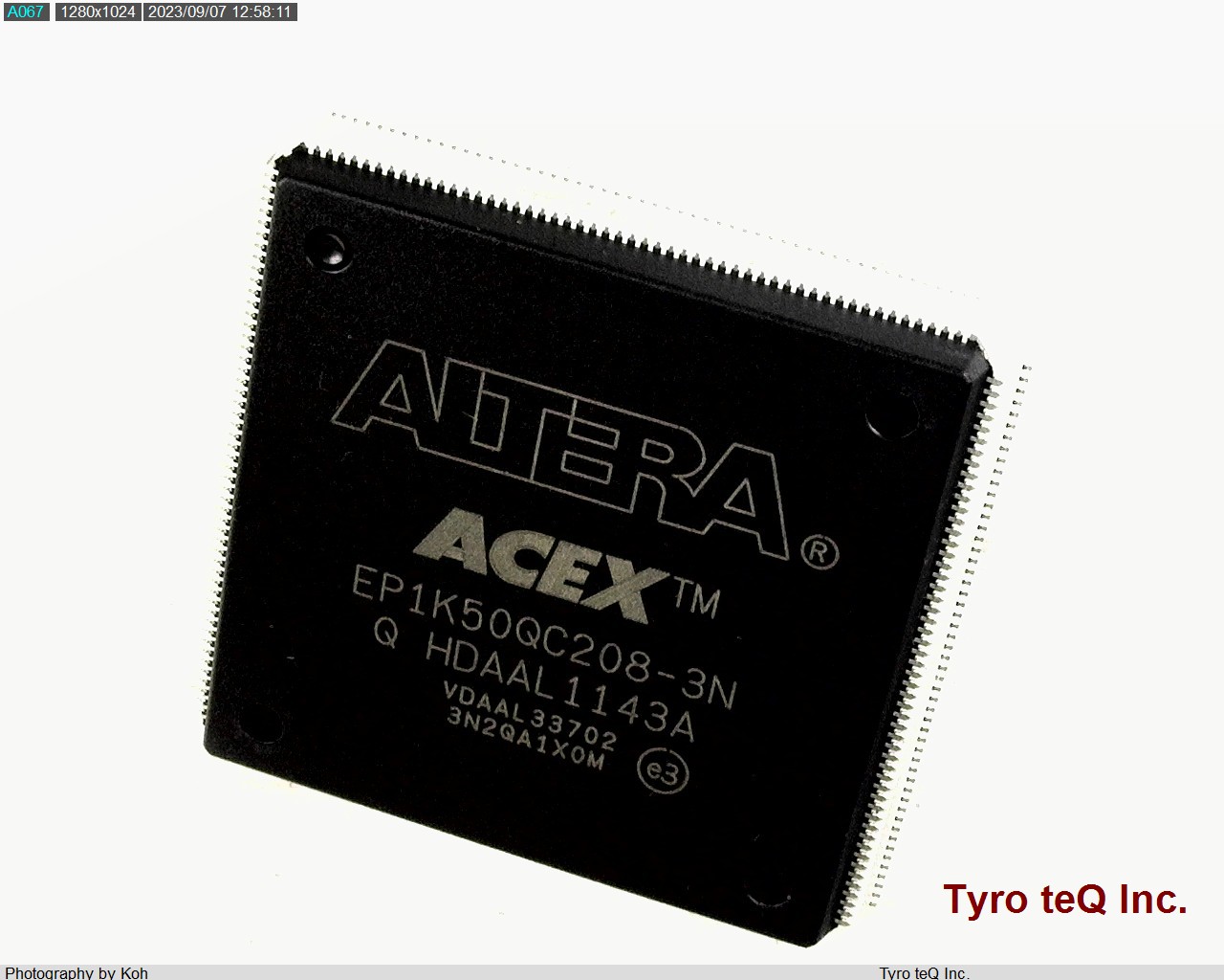 EP1K50QC208-3N