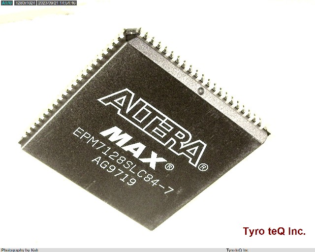 EPM7128SLC84-7