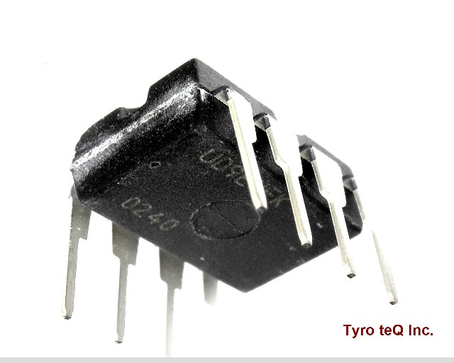 MAX3084ECPA