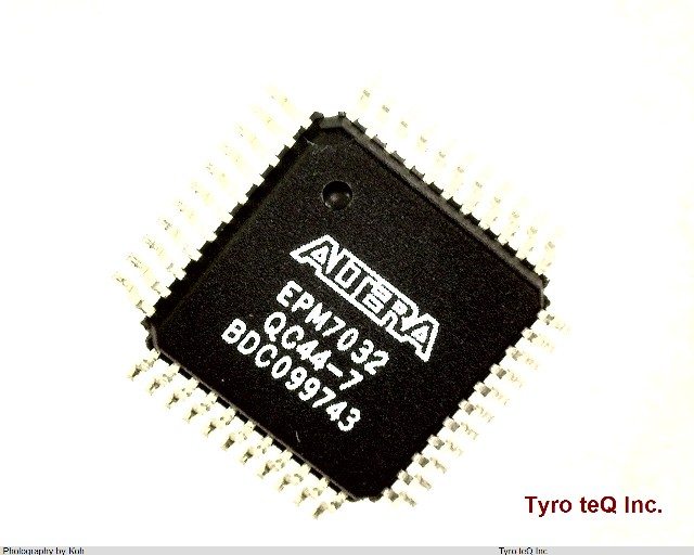 EPM7032QC44-7