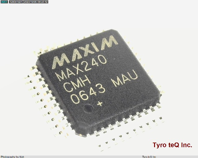 MAX240CMH