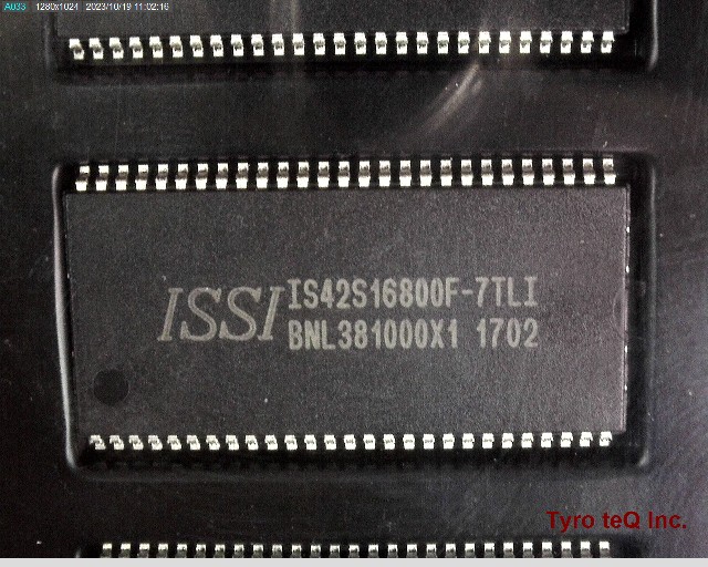 IS42S16800F-7TLI