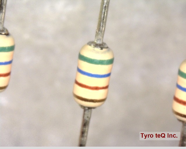 CFS1/4CT26A561J