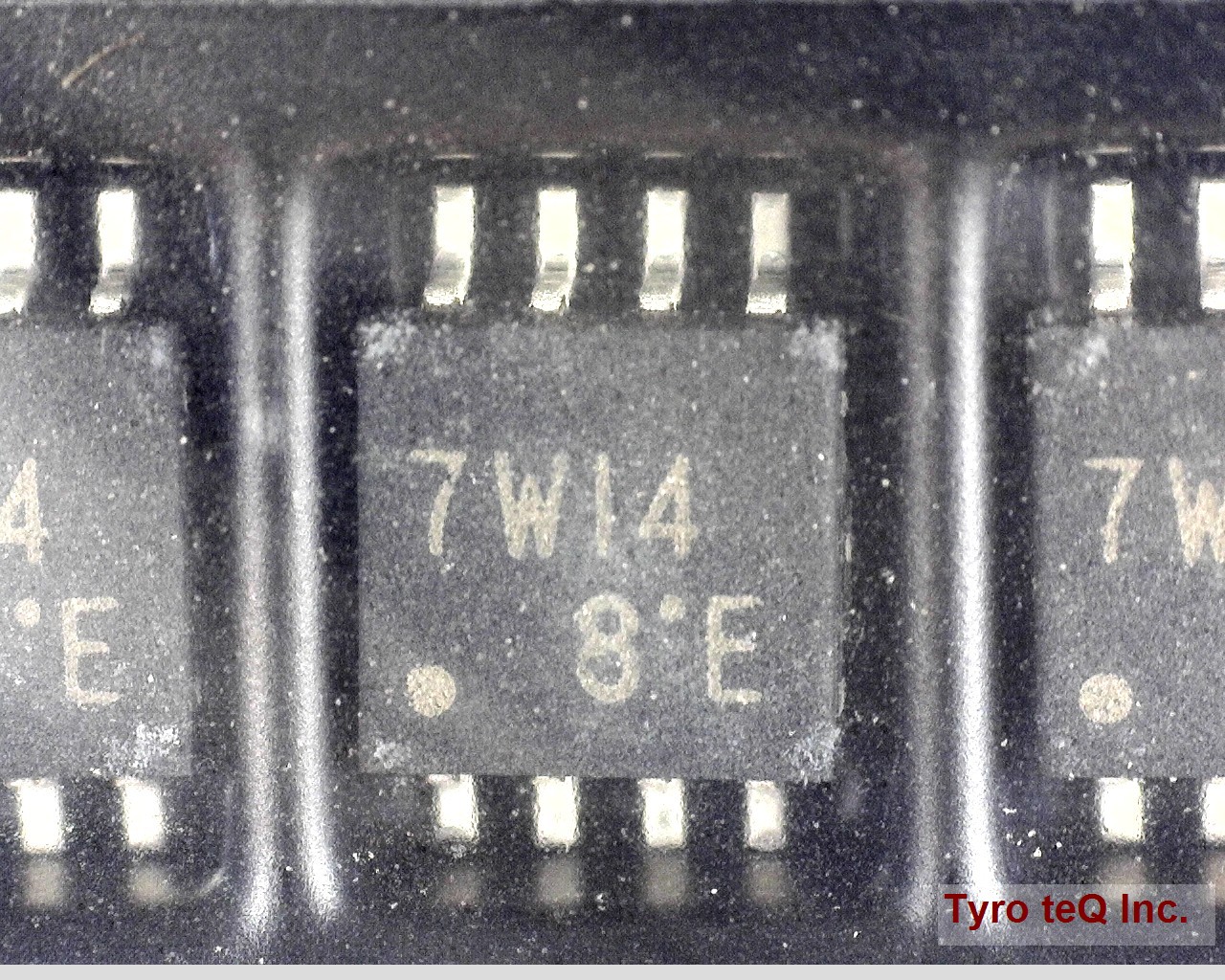 TC7W14FU(TE12L,F)