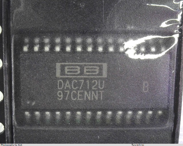 DAC712UB