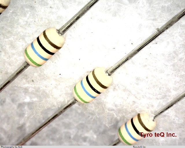 CFS1/4CT26A560J