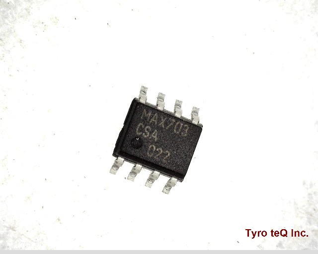 MAX703CSA