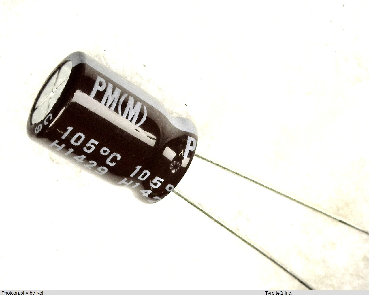 UPM1V101MPD