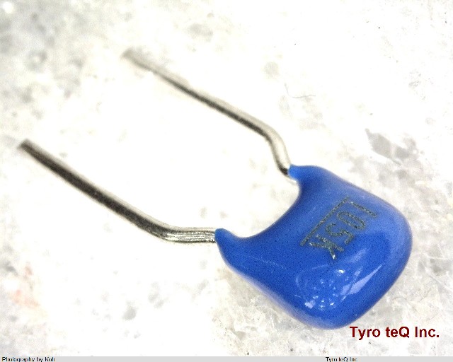 FK20X7R1H105K