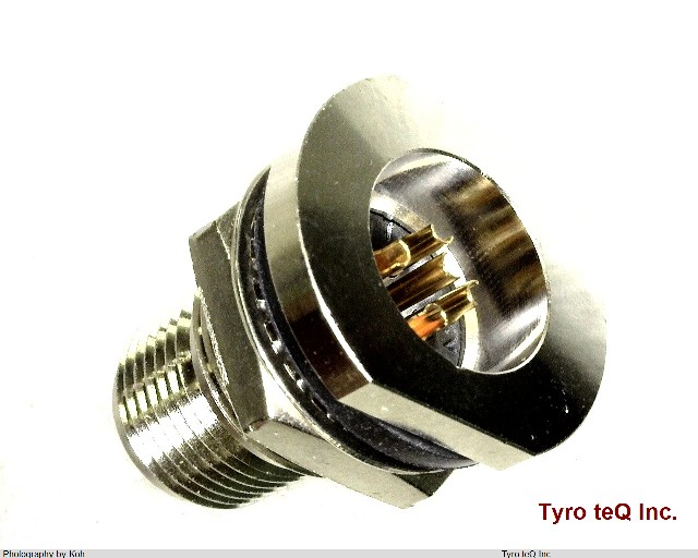 CM02-8DR5P-CF