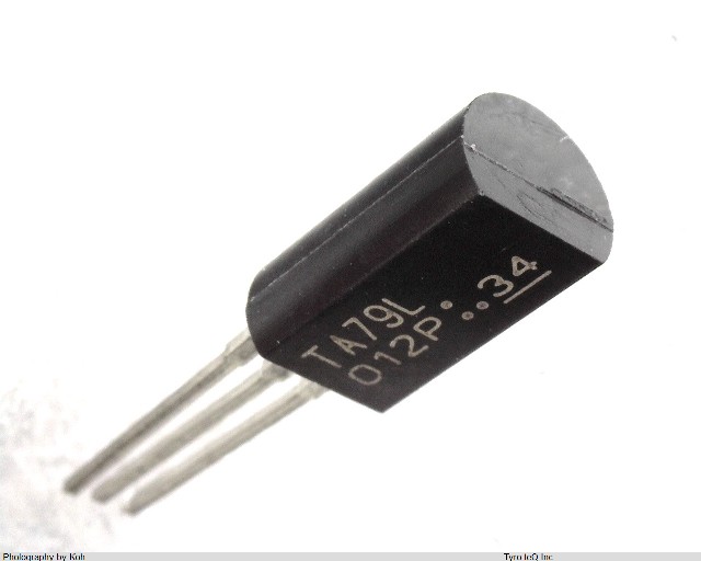 TA79L012P,F(J