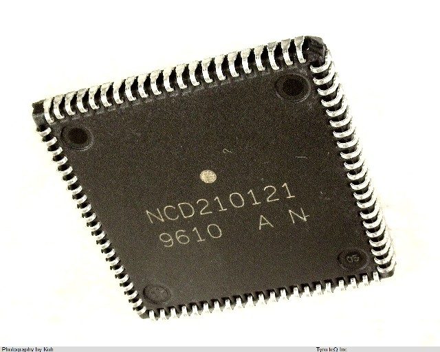 EPM7128ELC84-20
