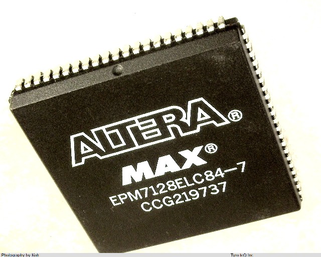 EPM7128ELC84-7