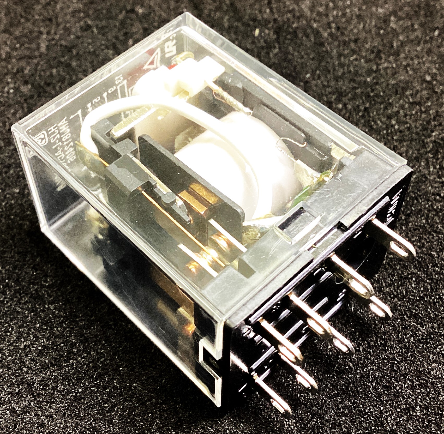 AHJ812406