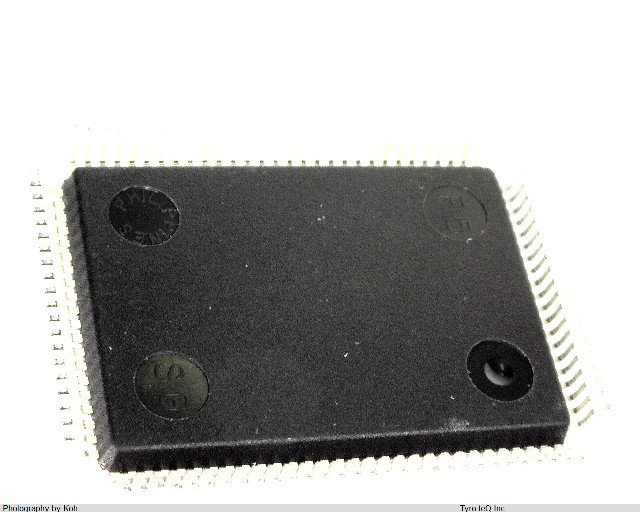 XC95144-15PQ100C