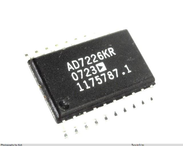 AD7226KR