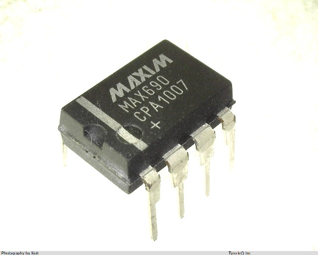 MAX690CPA