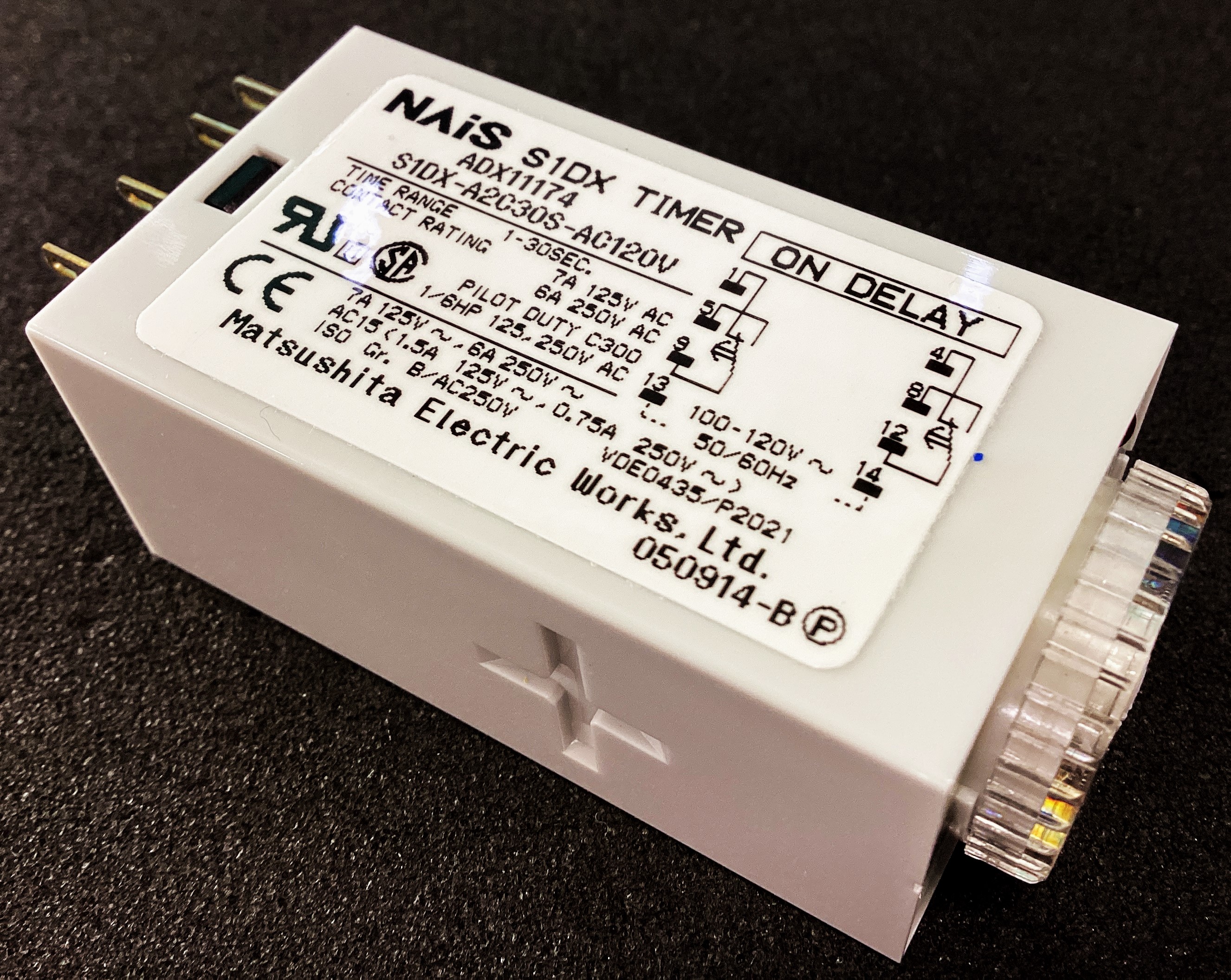 ADX11174