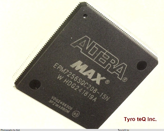 EPM7256SQC208-15N