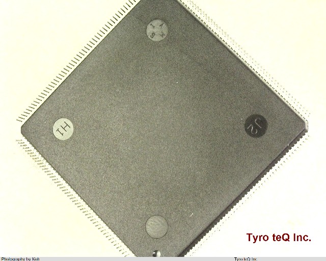 EPM7256SQC208-15N