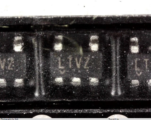 LT1964ES5-5