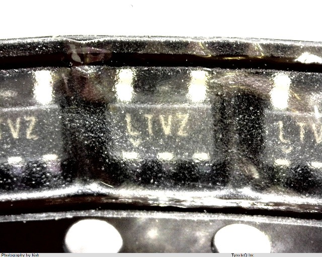 LT1964ES5-5