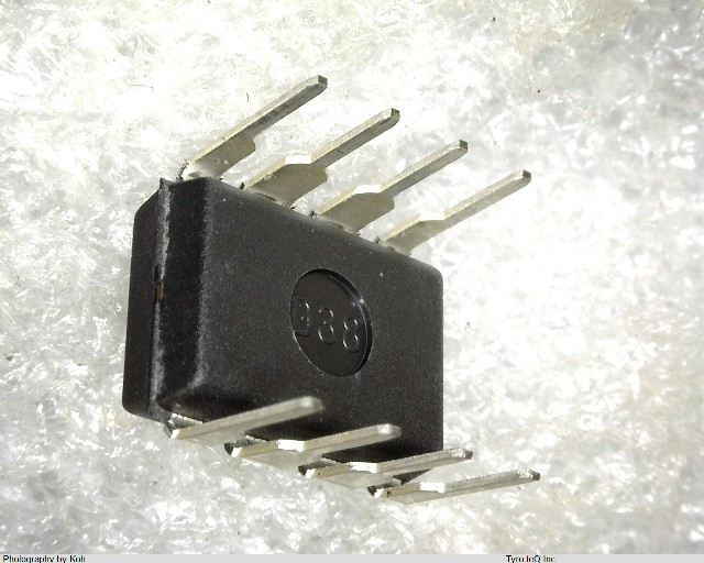 UPC1555C