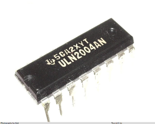 ULN2004AN