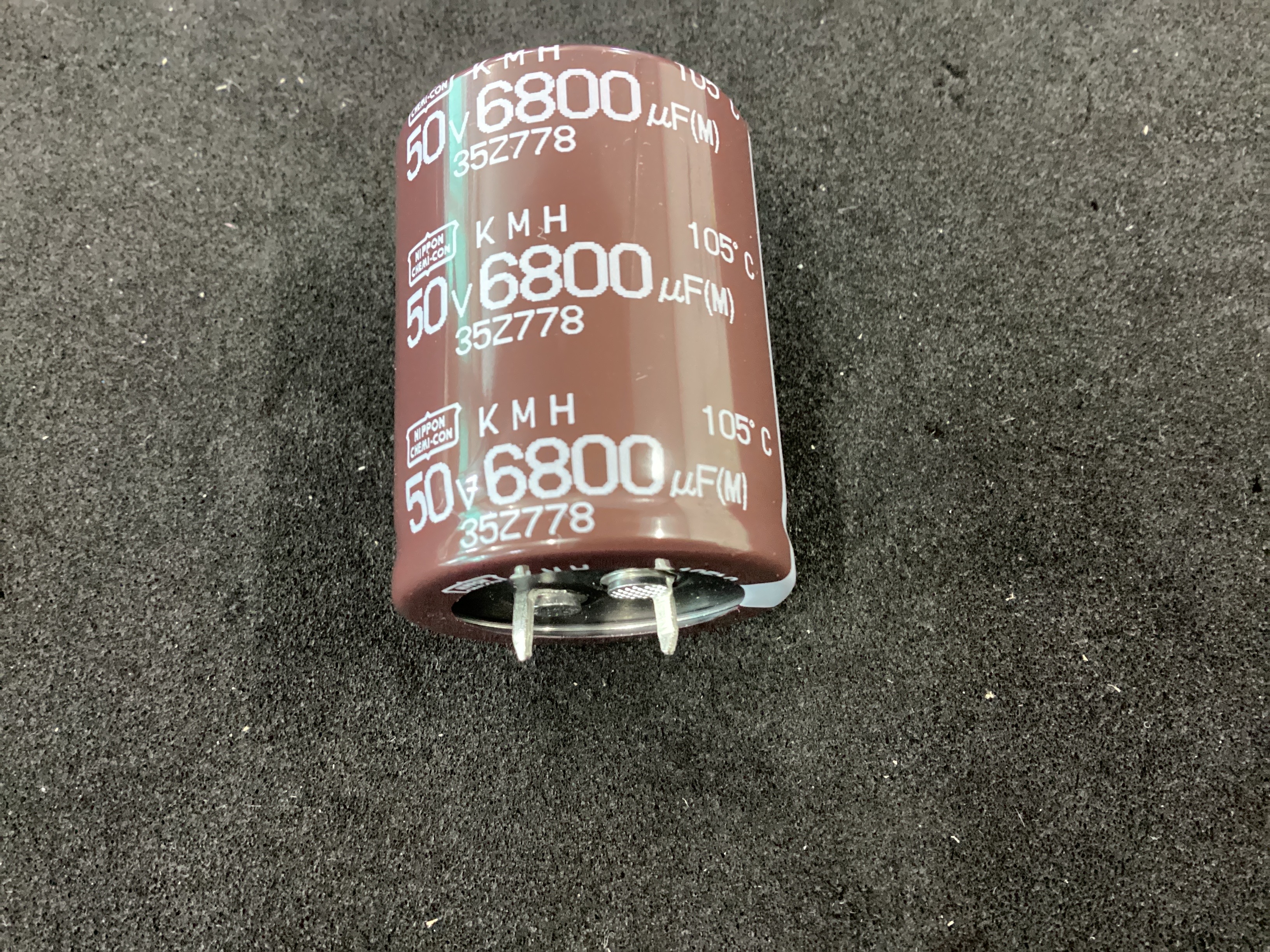 EKMH500VSN682MR40S