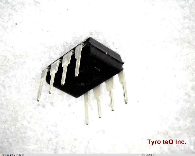 XC1701LPD8C