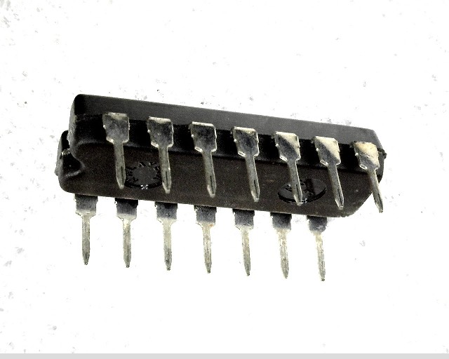 HD74LS20P