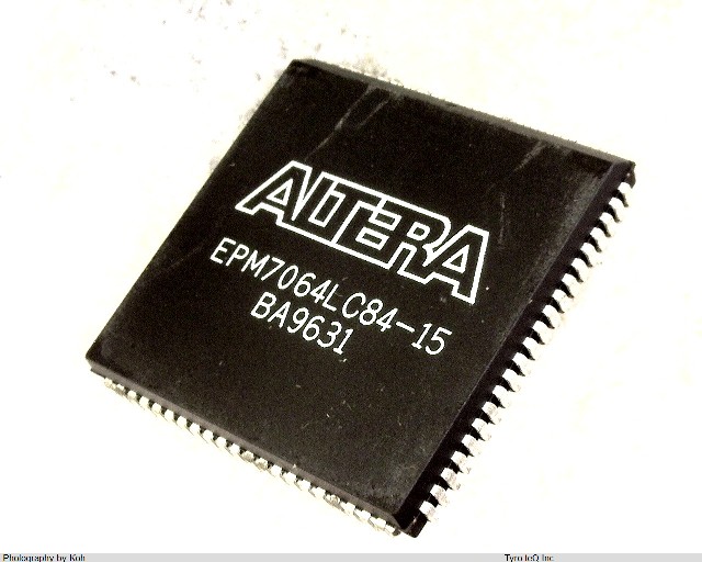 EPM7064LC84-15