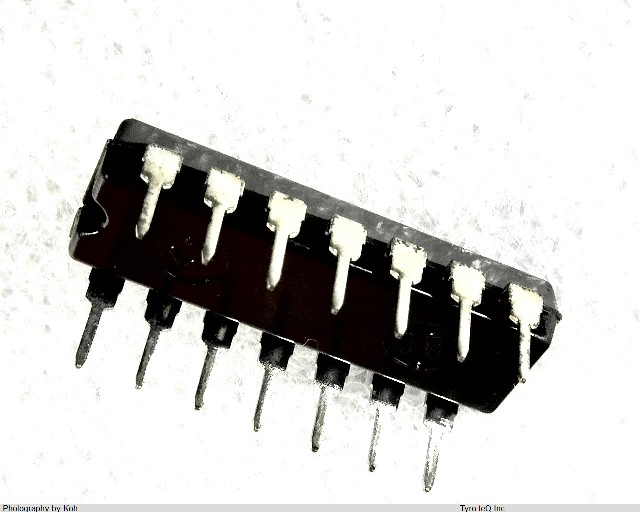 HD74LS136P