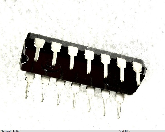 HD74LS27P