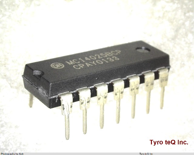 MC14025BCP