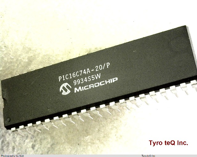 PIC16C74A-20/P