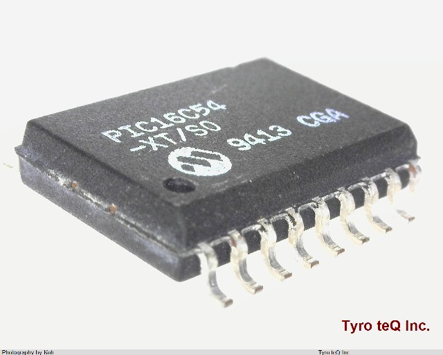 PIC16C54-XT/SO