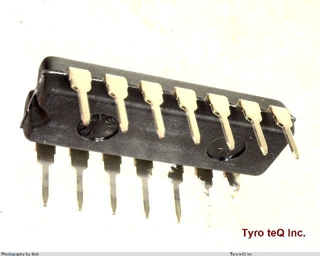 HD74LS00P