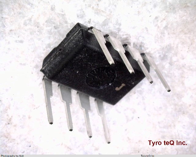 XC1701LPD8C