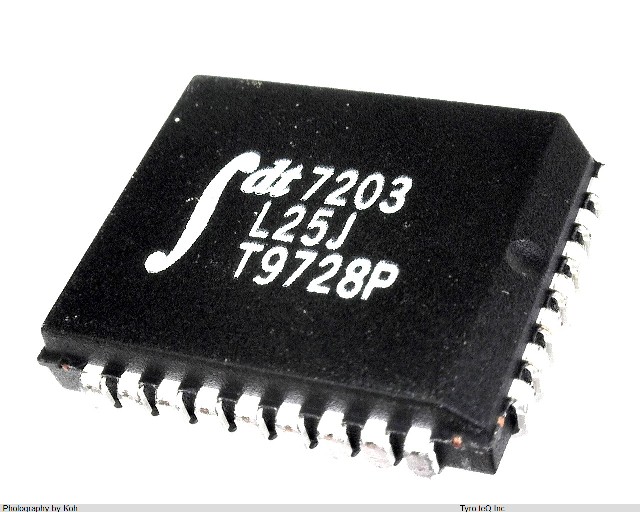 IDT7203L25J