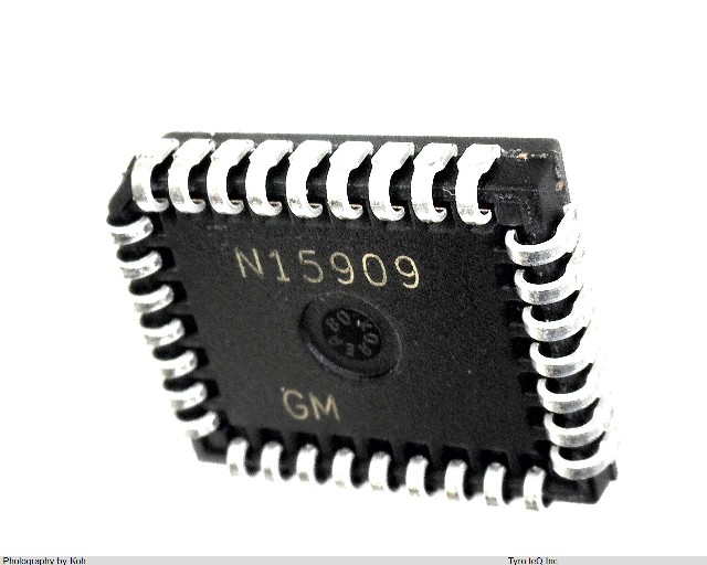 IDT7203L25J