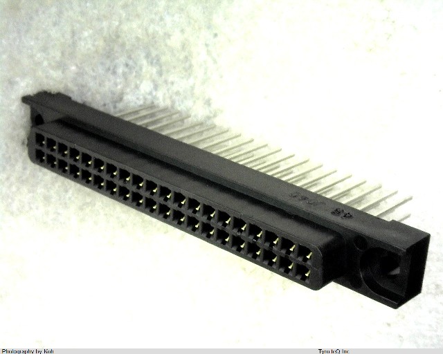 FCN-362J040-AU