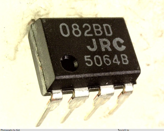 NJM082BD
