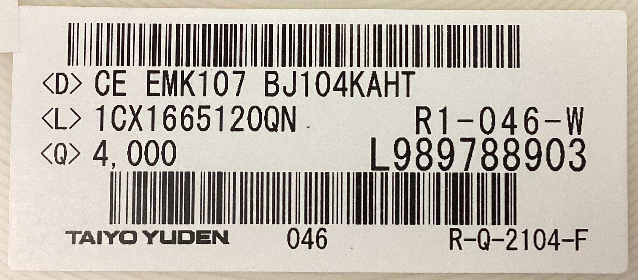 EMK107BJ104KAHT