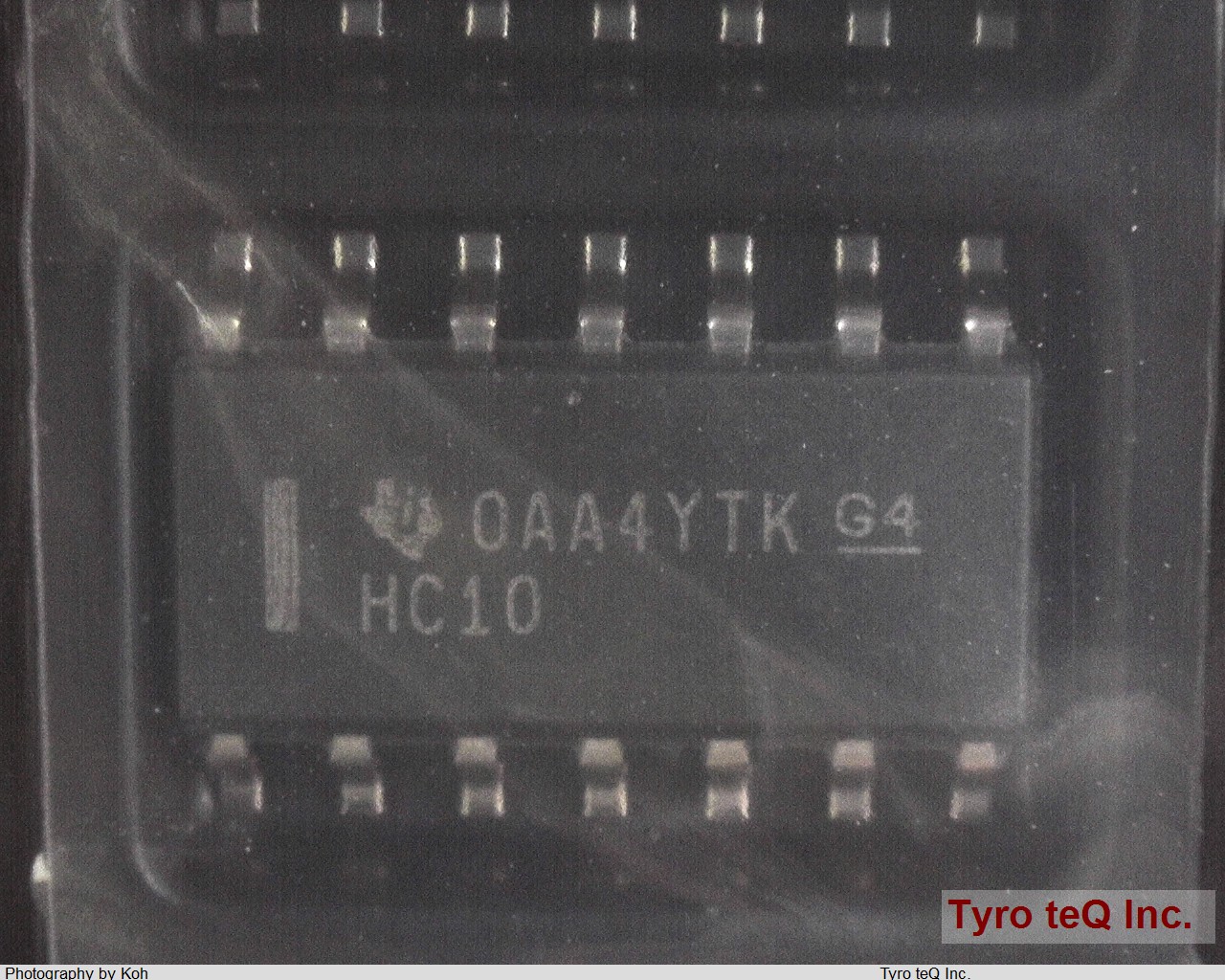 SN74HC10DR
