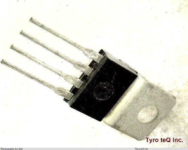 LM759CP