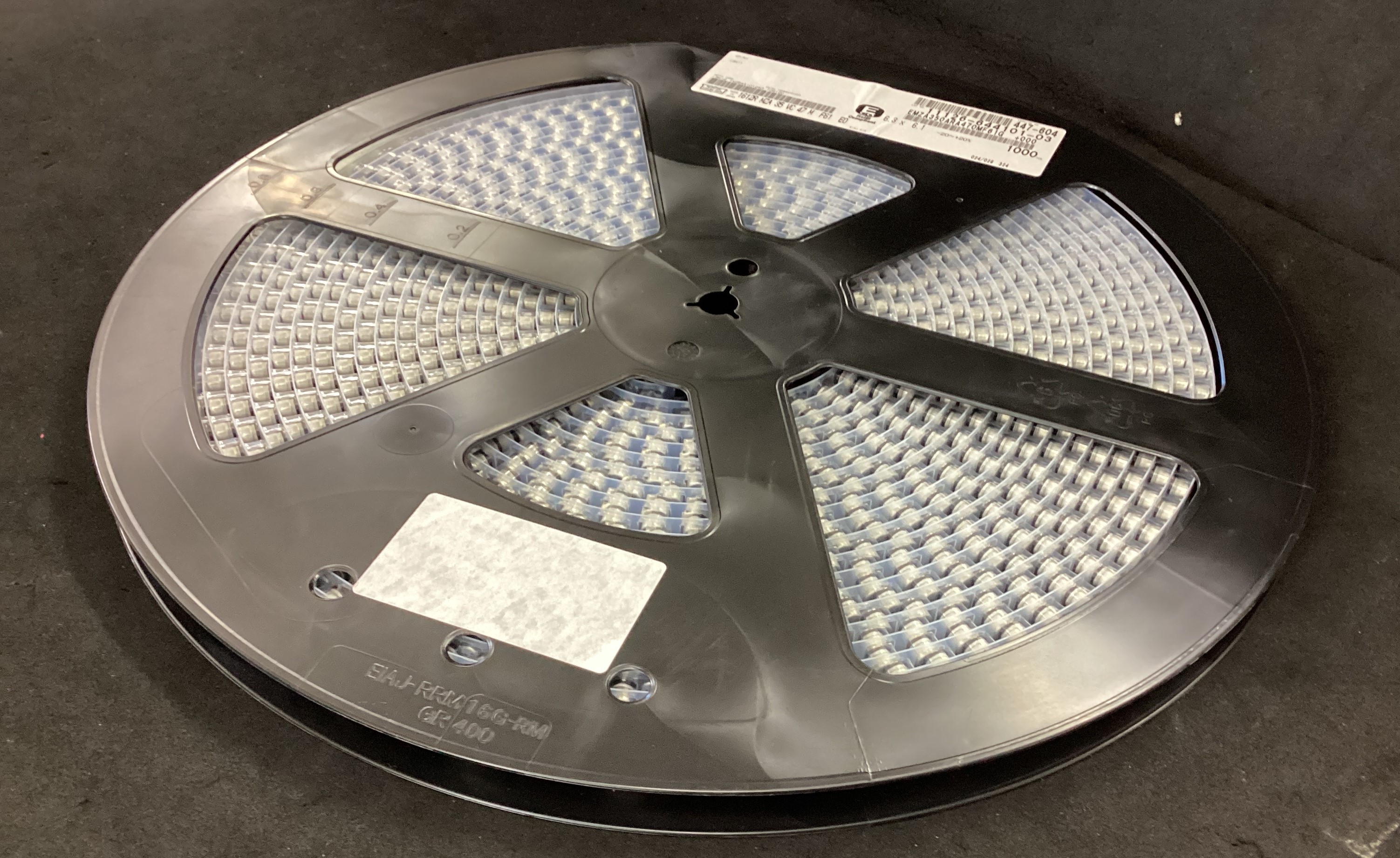 EMZA350ARA470MF61G