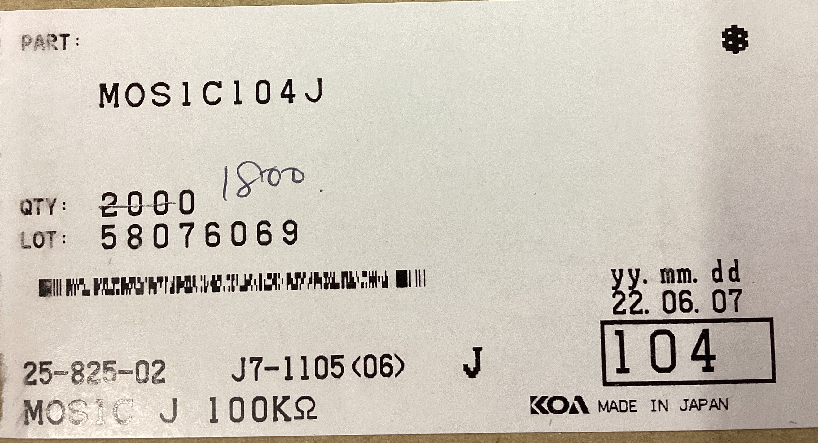MOS1C104J